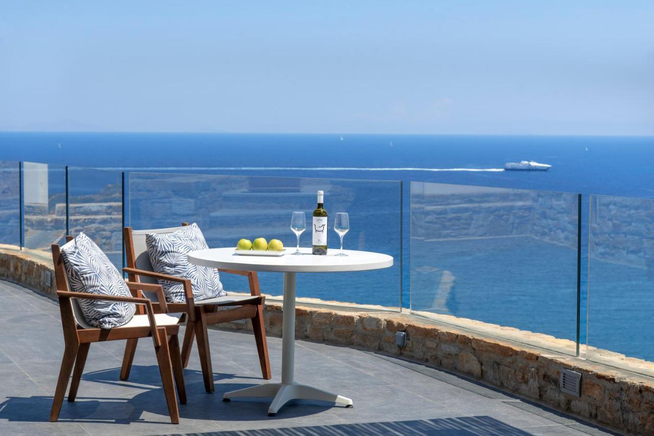 Willa Naxos Rock