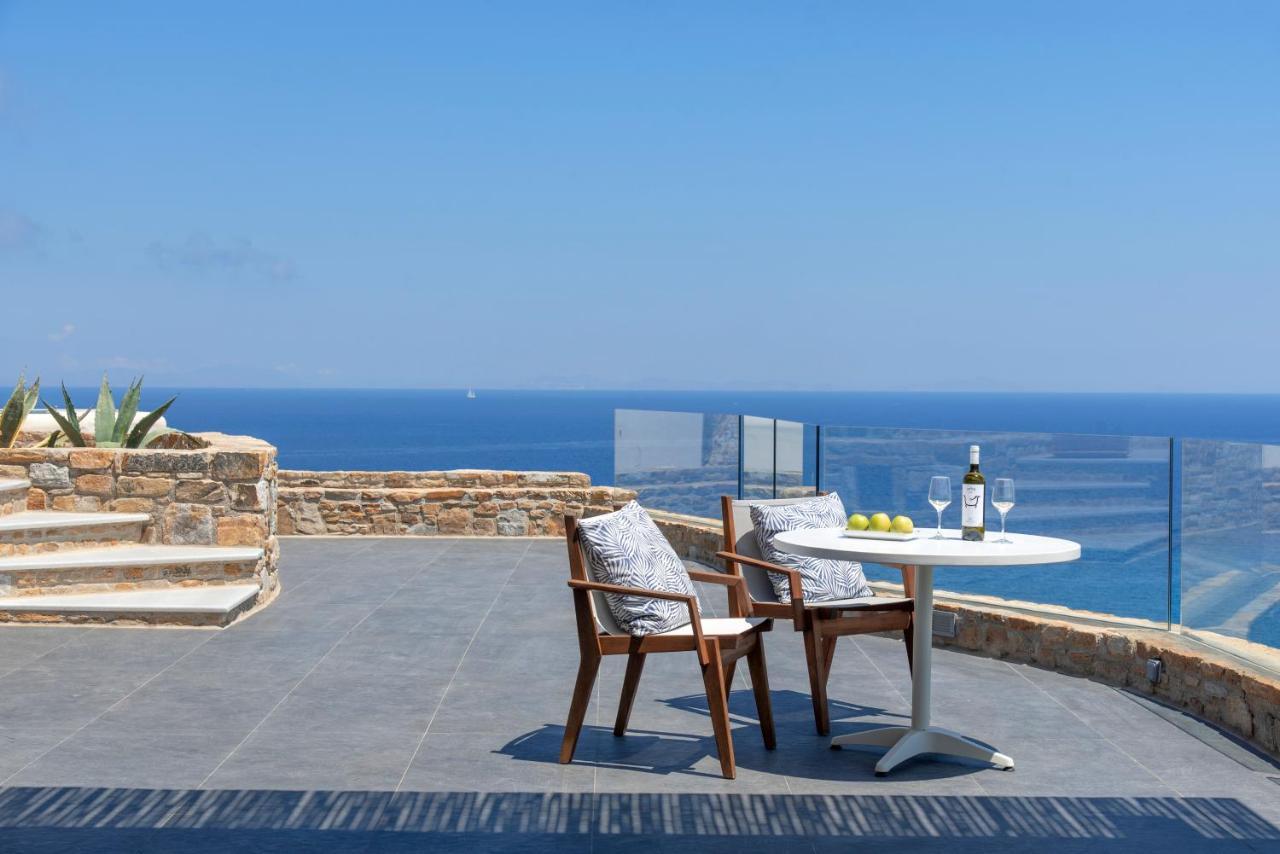 Naxos Rock *