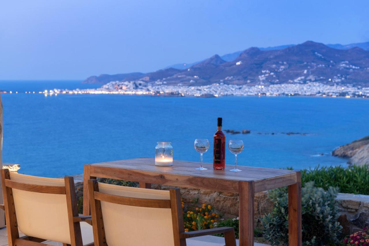 Naxos Rock Willa *